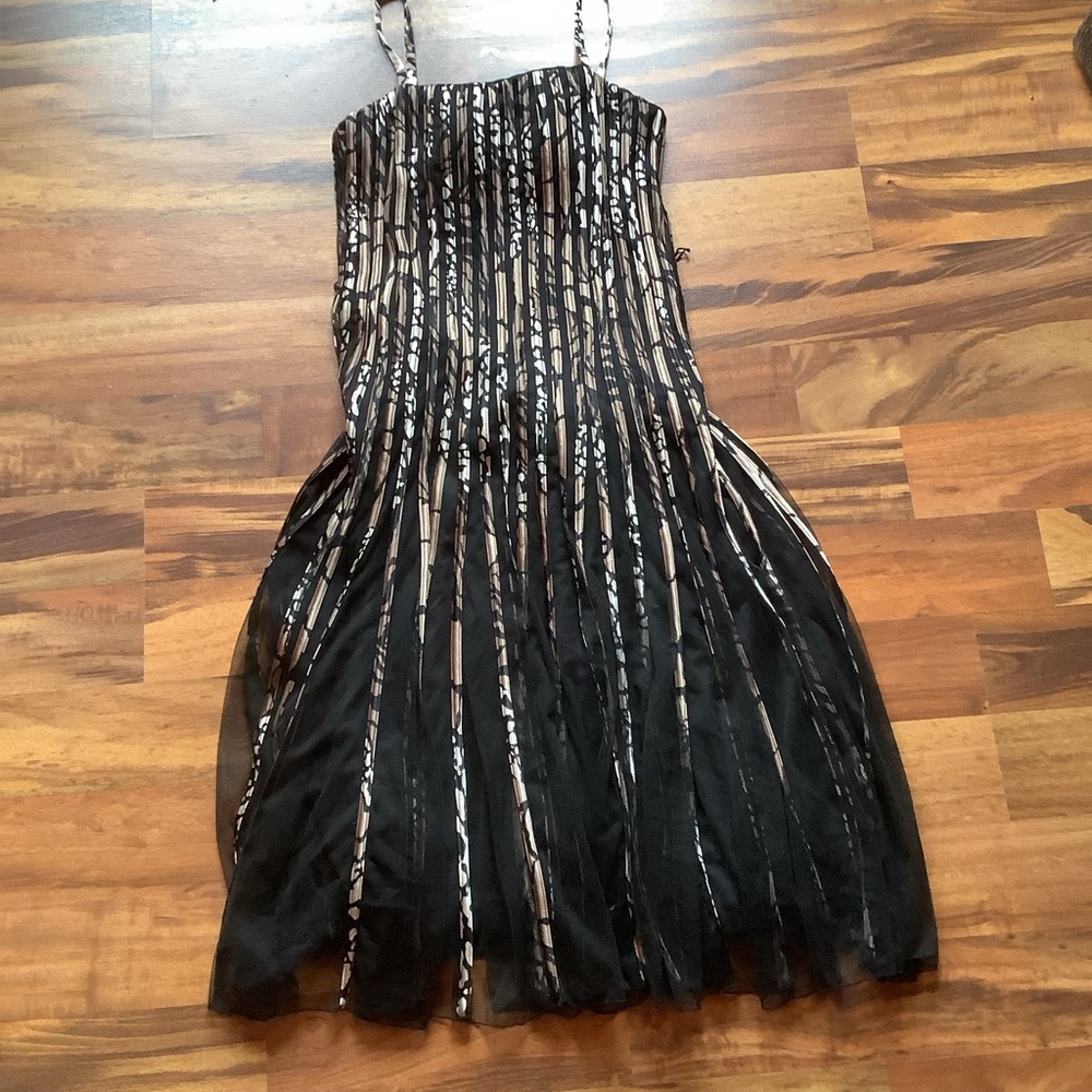 Sandra Darren Size 10  Black and Gold Pattern Tulle Strappy Dress